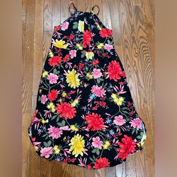 Old Navy Black Floral Dress - Picture 5 of 12